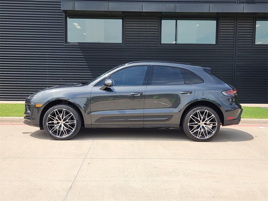 Used 2022 Porsche Macan Base with VIN WP1AA2A5XNLB10498 for sale in Grapevine, TX