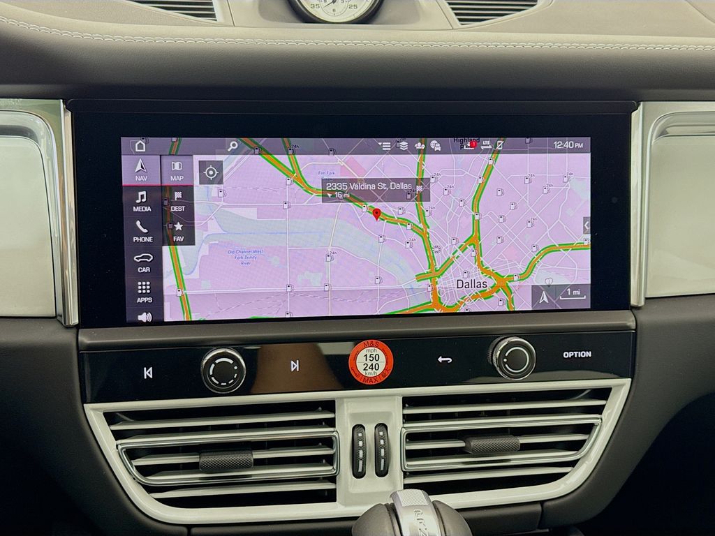 2026 Porsche Macan GTS - Photo 19