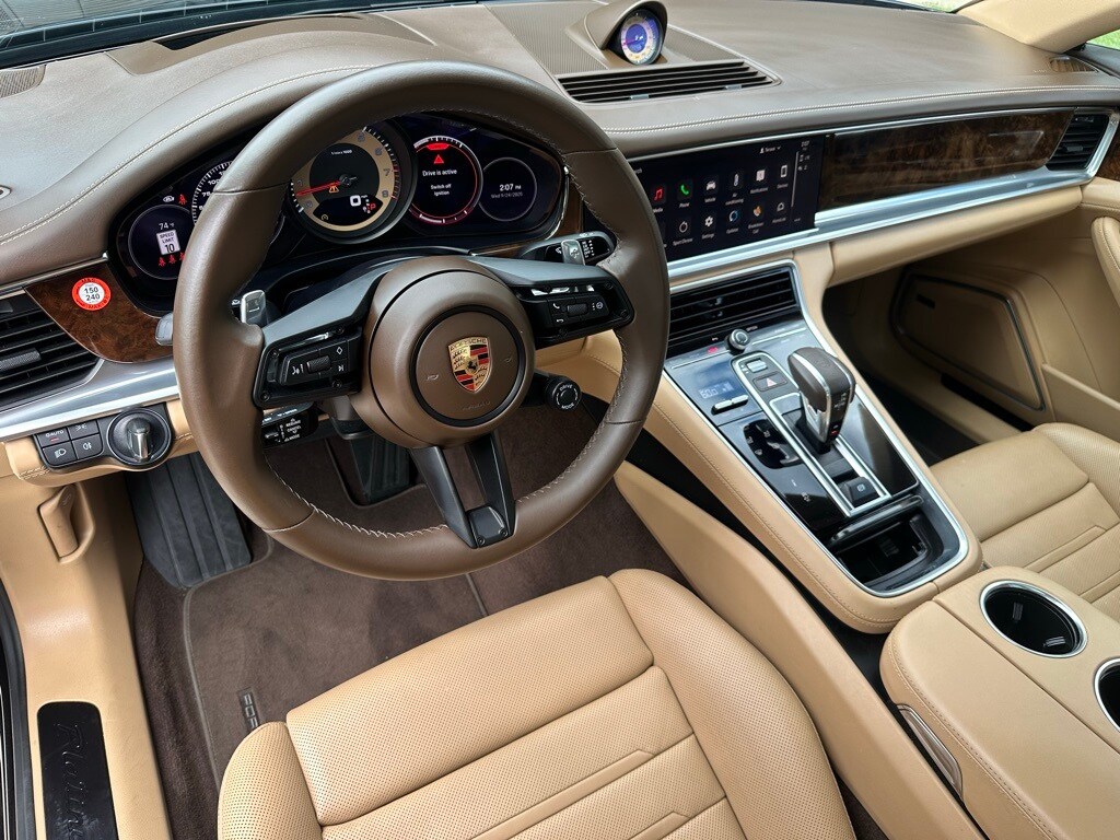 2023 Porsche Panamera 4 Platinum photo 4