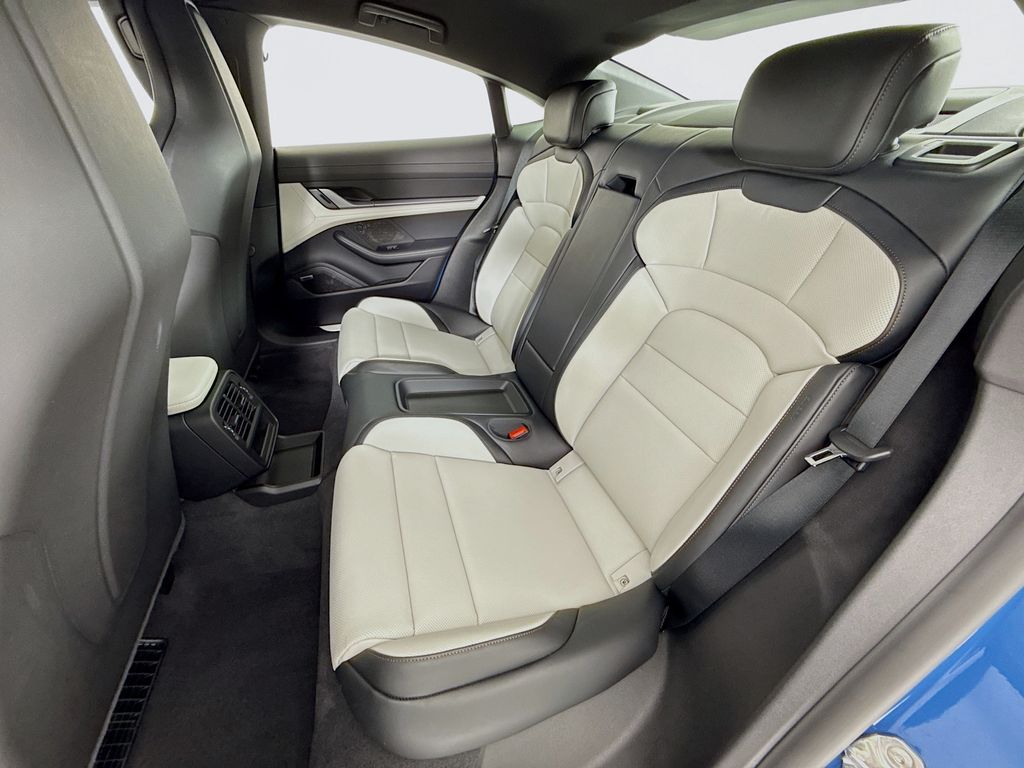 2026 Porsche Taycan Base - Photo 23