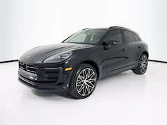2026 Porsche Macan SUV