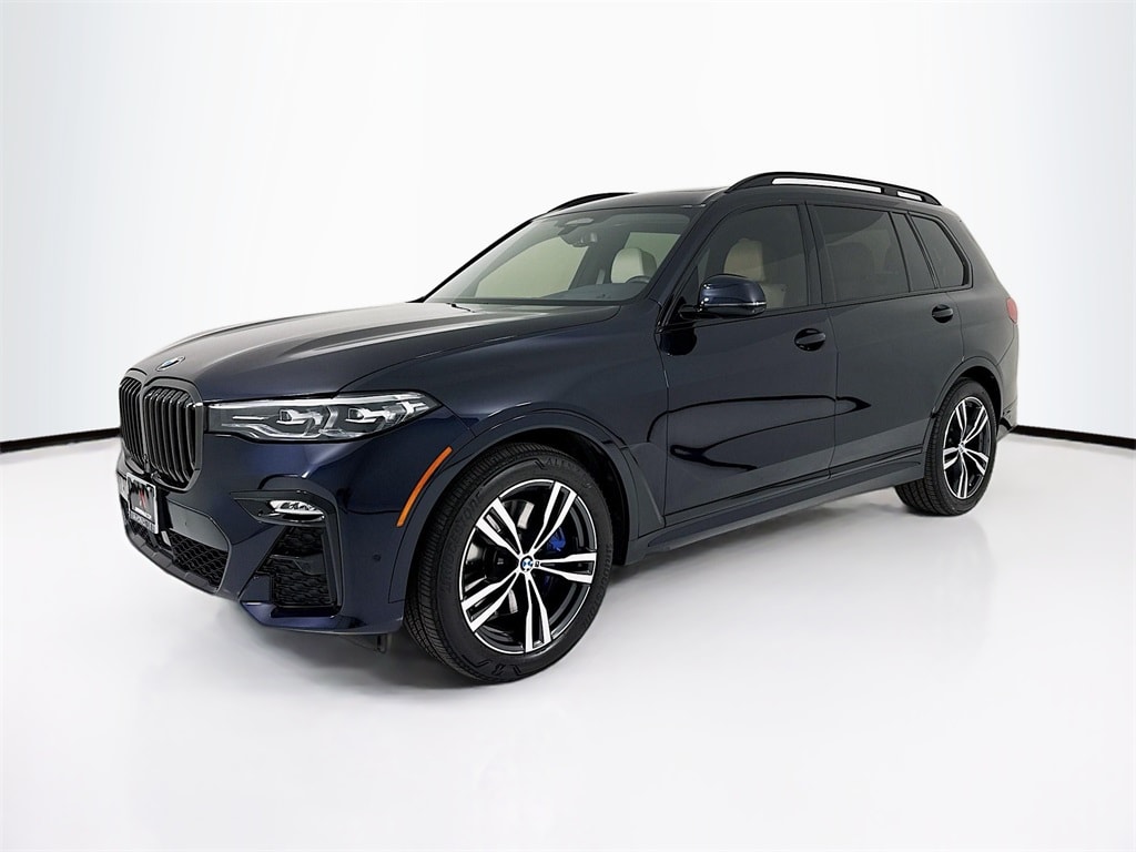 2022 BMW X7 40i's photo