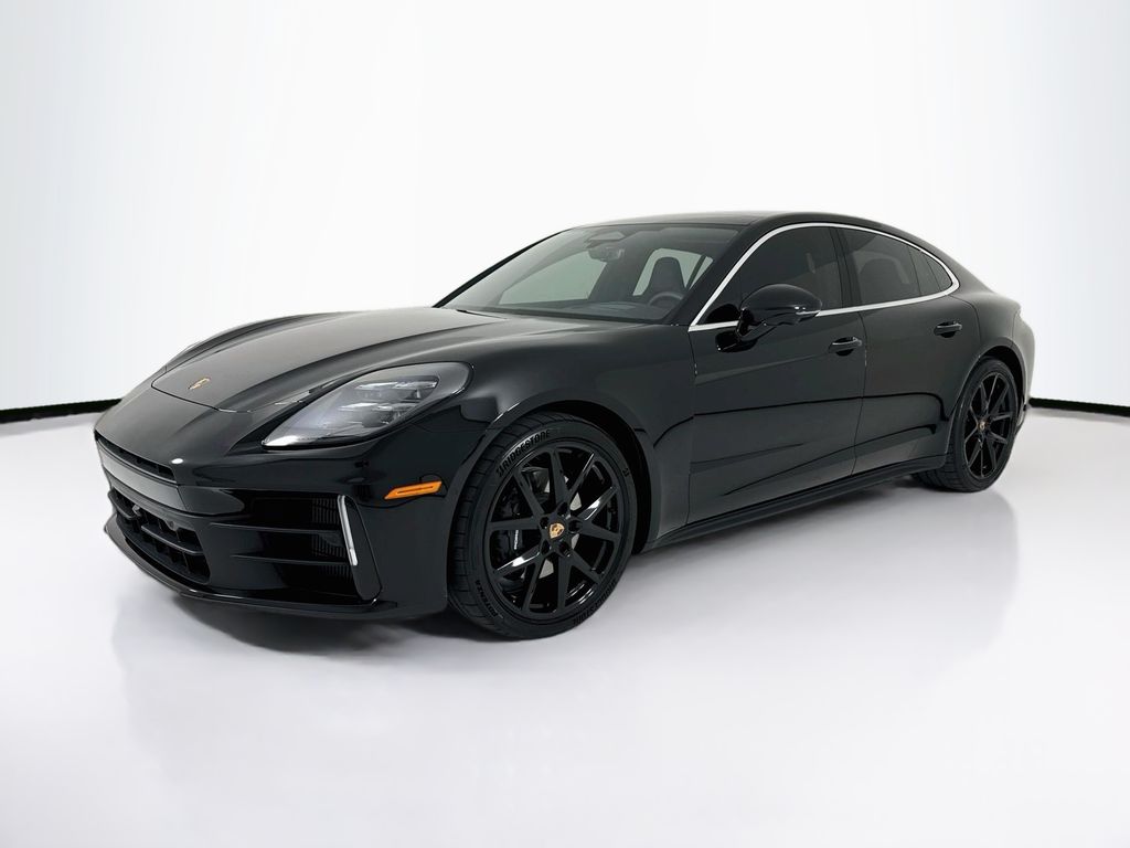  Porsche Panamera 4