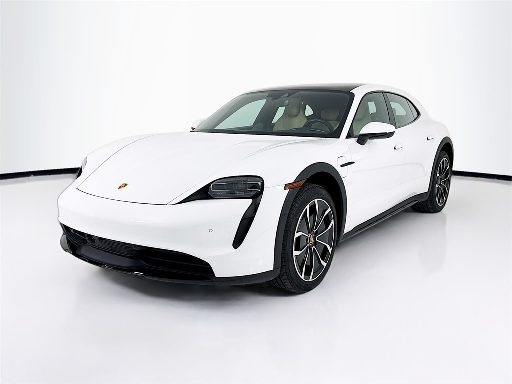 2022 Porsche Taycan S's photo