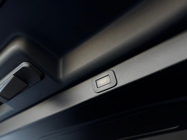 2023 Land Rover Range Rover SE - Photo 33