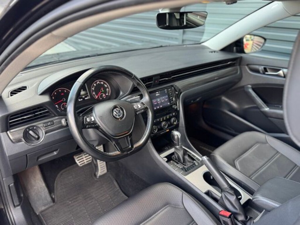 Used 2020 Volkswagen Passat 2.0T R-Line Sedan