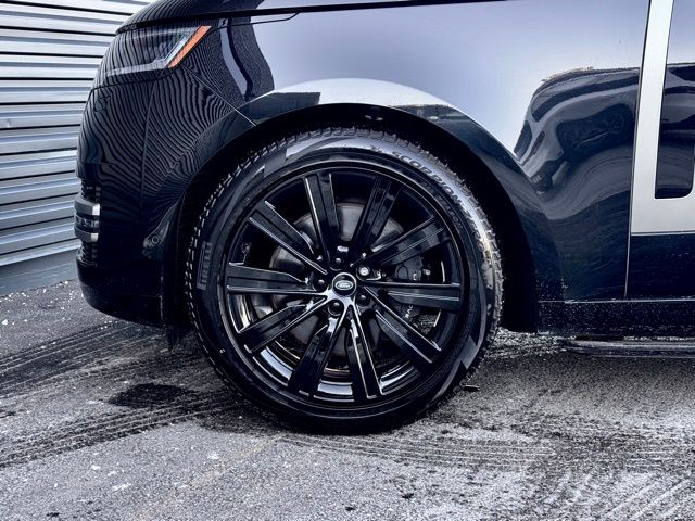 2023 Land Rover Range Rover SE - Photo 11