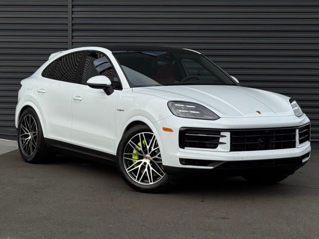 2026 Porsche Cayenne Coupe E-Hybrid - Photo 9