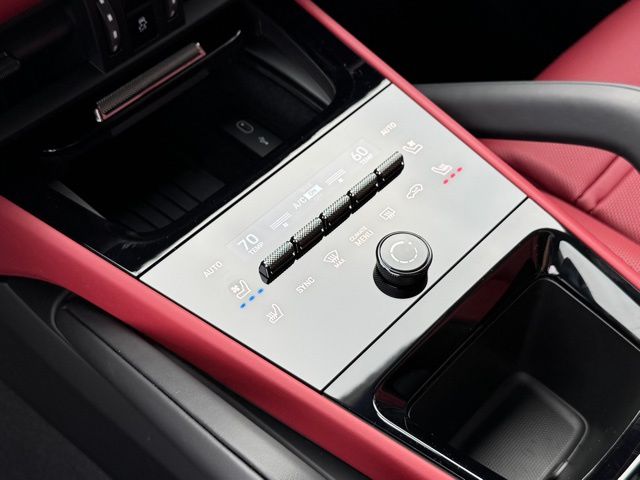 2026 Porsche Cayenne Coupe E-Hybrid - Photo 25