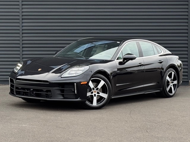 2026 Porsche Panamera Base
