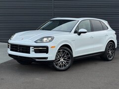 2026 Porsche Cayenne E-Hybrid SUV