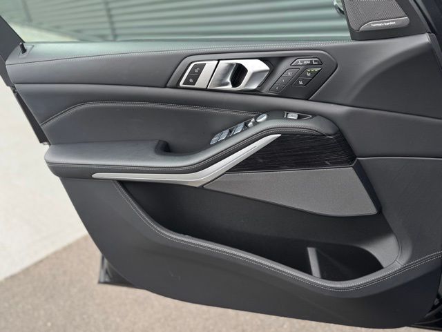 2023 BMW X7 M60i - Photo 13
