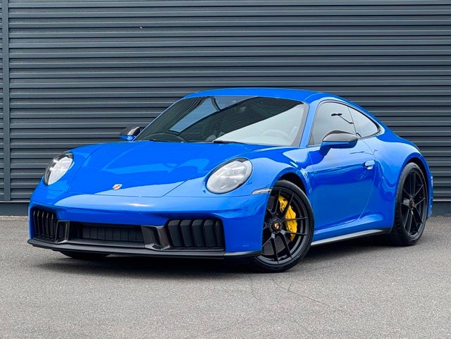 2026 Porsche 911 Carrera 4 GTS Coupe's photo