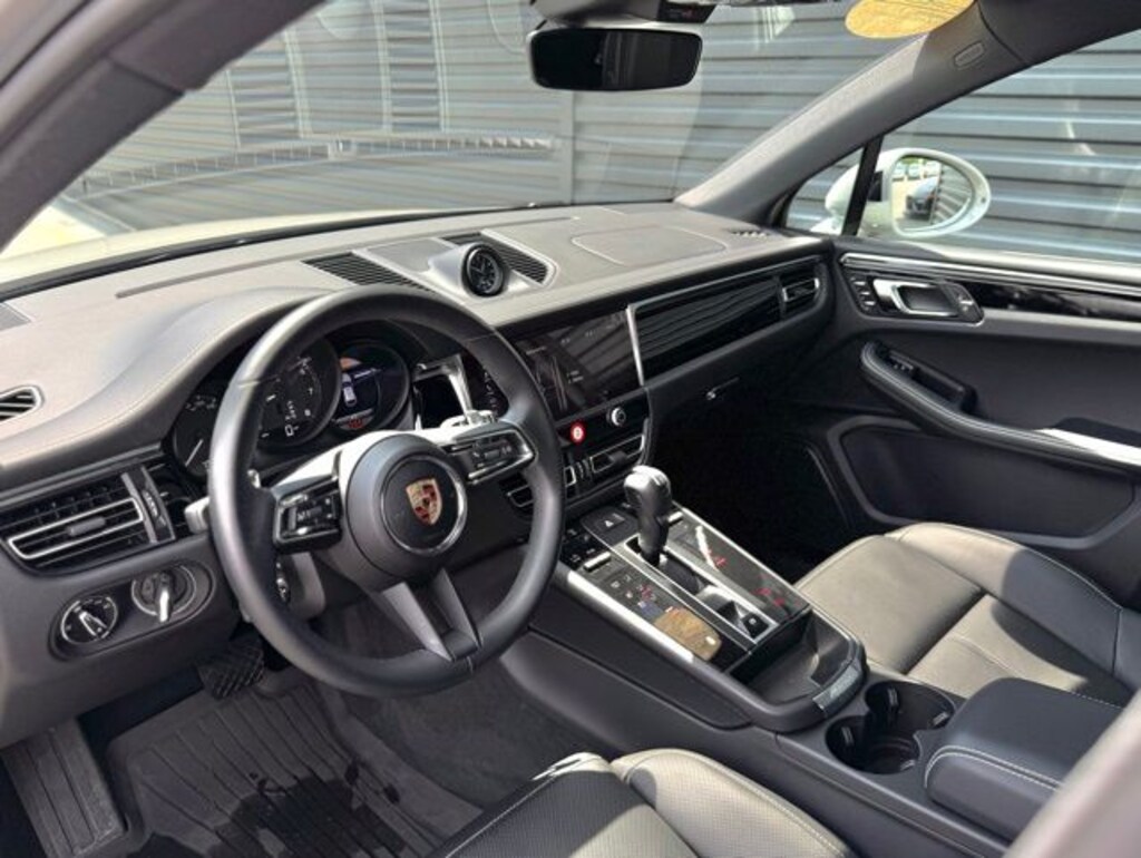Certified 2025 Porsche Macan SUV