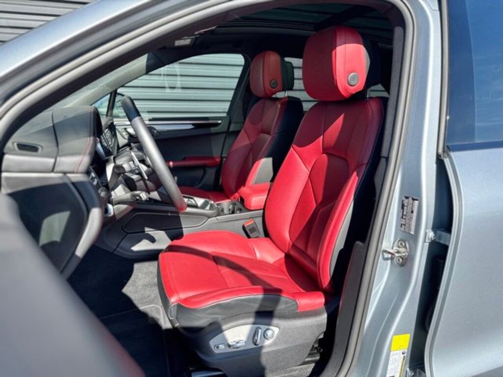 Used 2025 Porsche Macan SUV