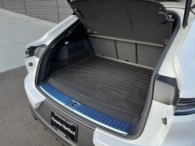 2026 Porsche Cayenne Coupe E-Hybrid - Photo 13