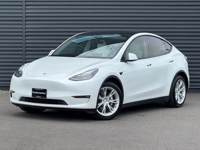 2021 Tesla Model Y Long Range Dual Motor All-Wheel Drive's photo