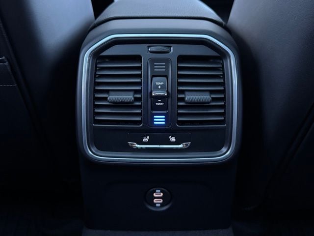 2026 Porsche Macan T - Photo 29