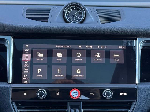 2026 Porsche Macan T - Photo 25