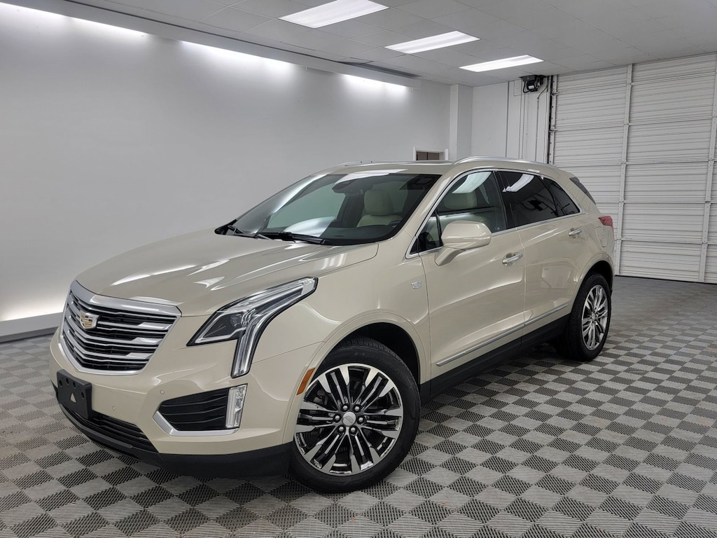 Used 2017 Cadillac XT5 Premium Luxury Sport Utility
