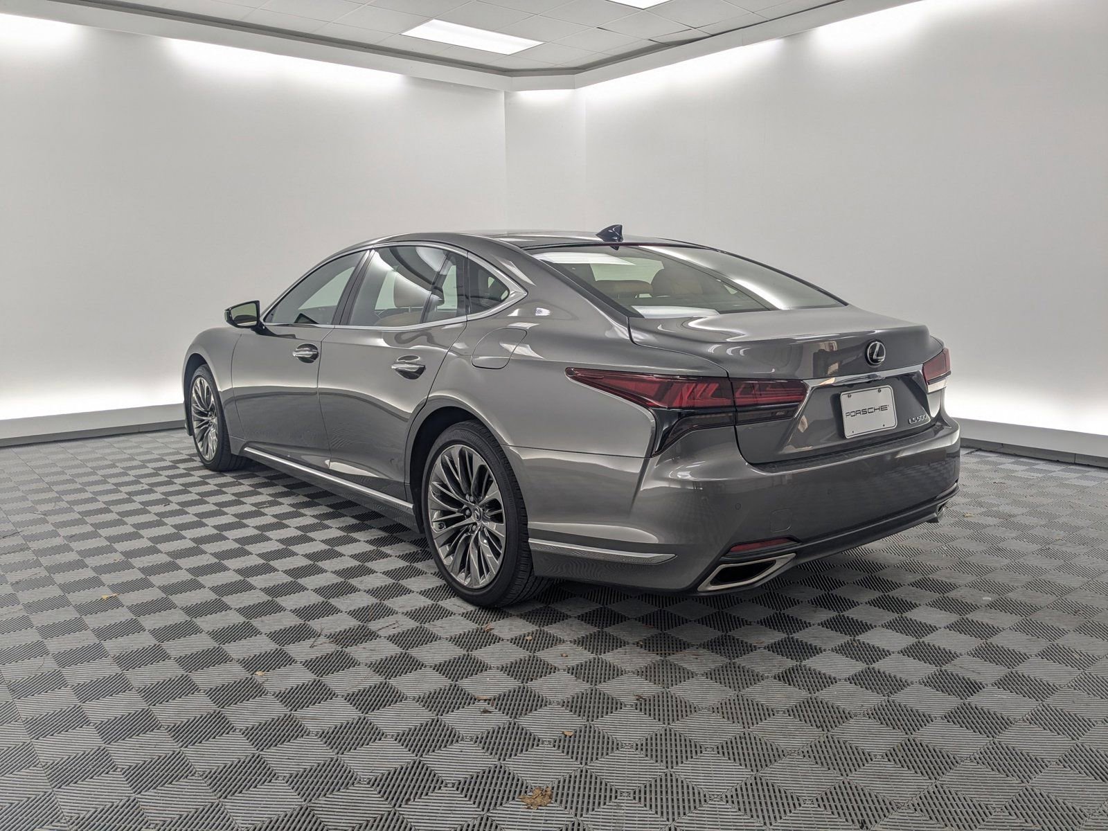2022 Lexus LS 500 photo 3