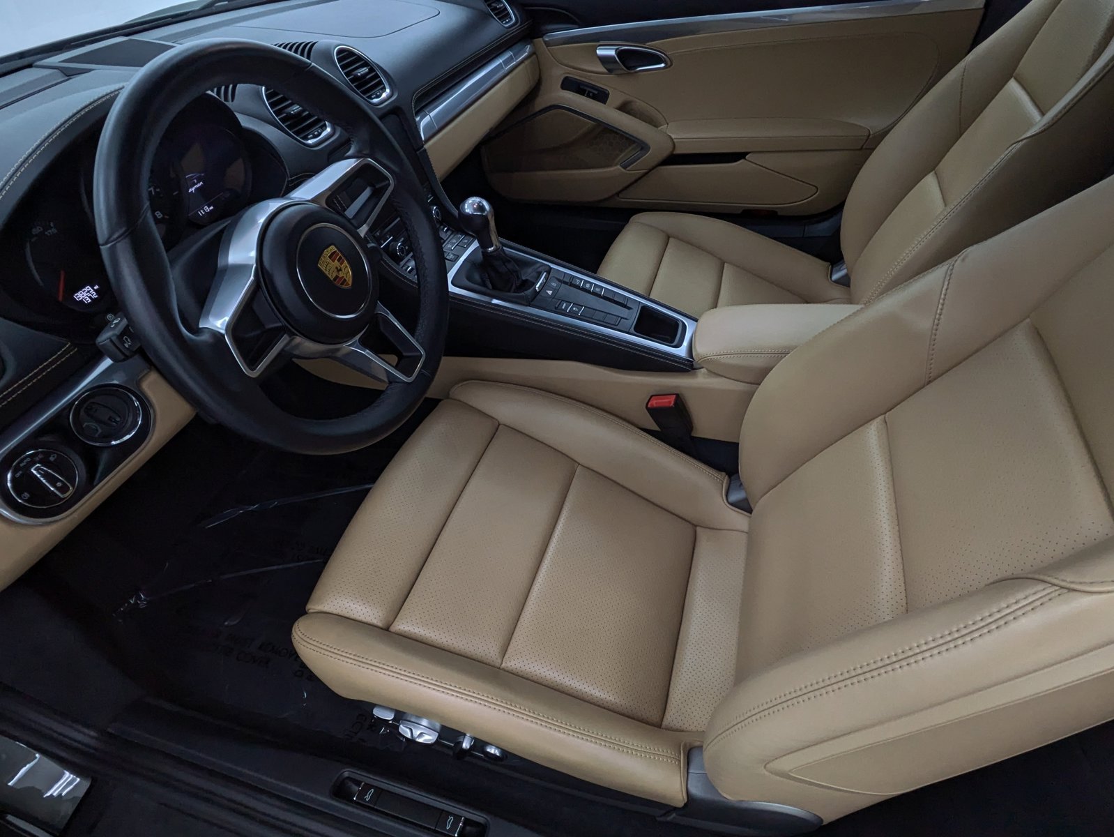 2020 Porsche Cayman S photo 4