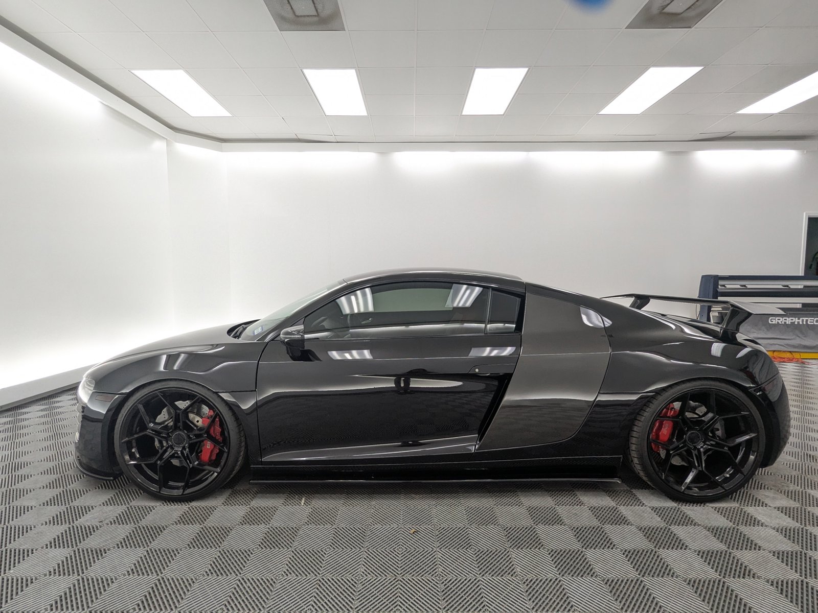 2015 Audi R8 4.2 photo 2