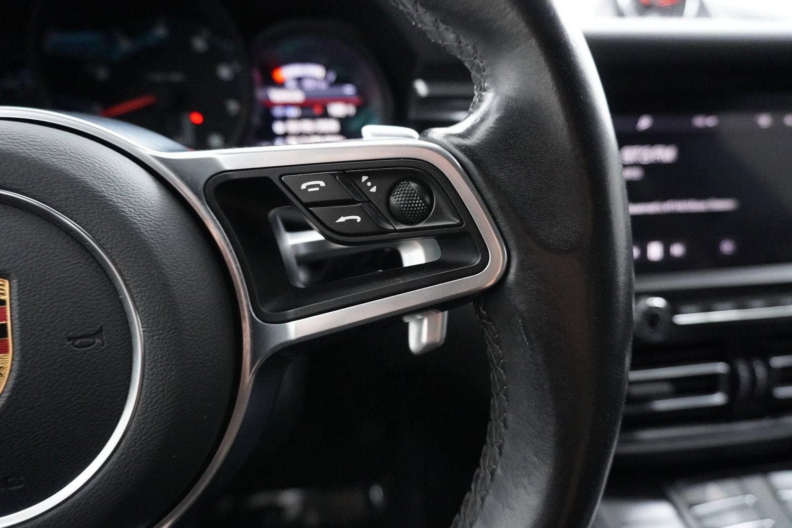 2021 Porsche Macan Base - Photo 22