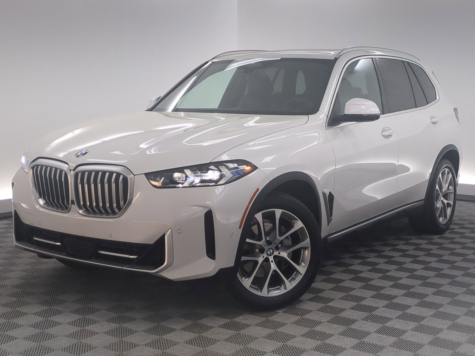 2024 BMW X5 xDrive40i's photo