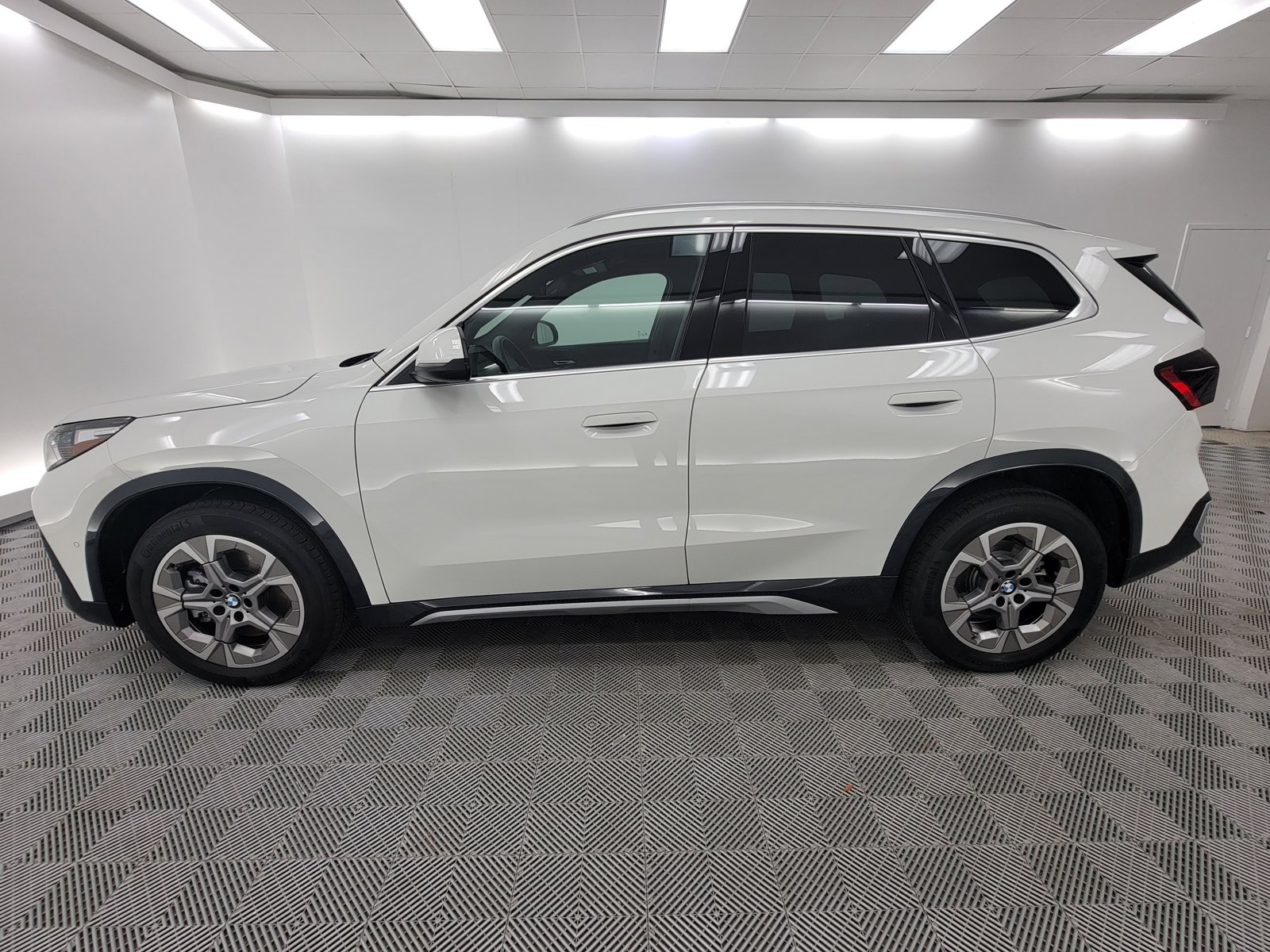 Used 2025 BMW X1 28i with VIN WBX73EF06S5104060 for sale in Hardeeville, SC