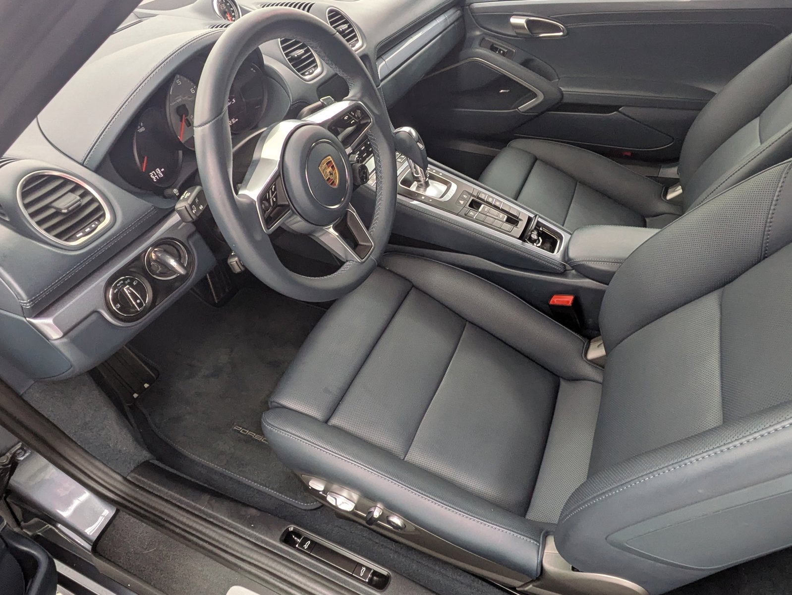 2025 Porsche Boxster S photo 4