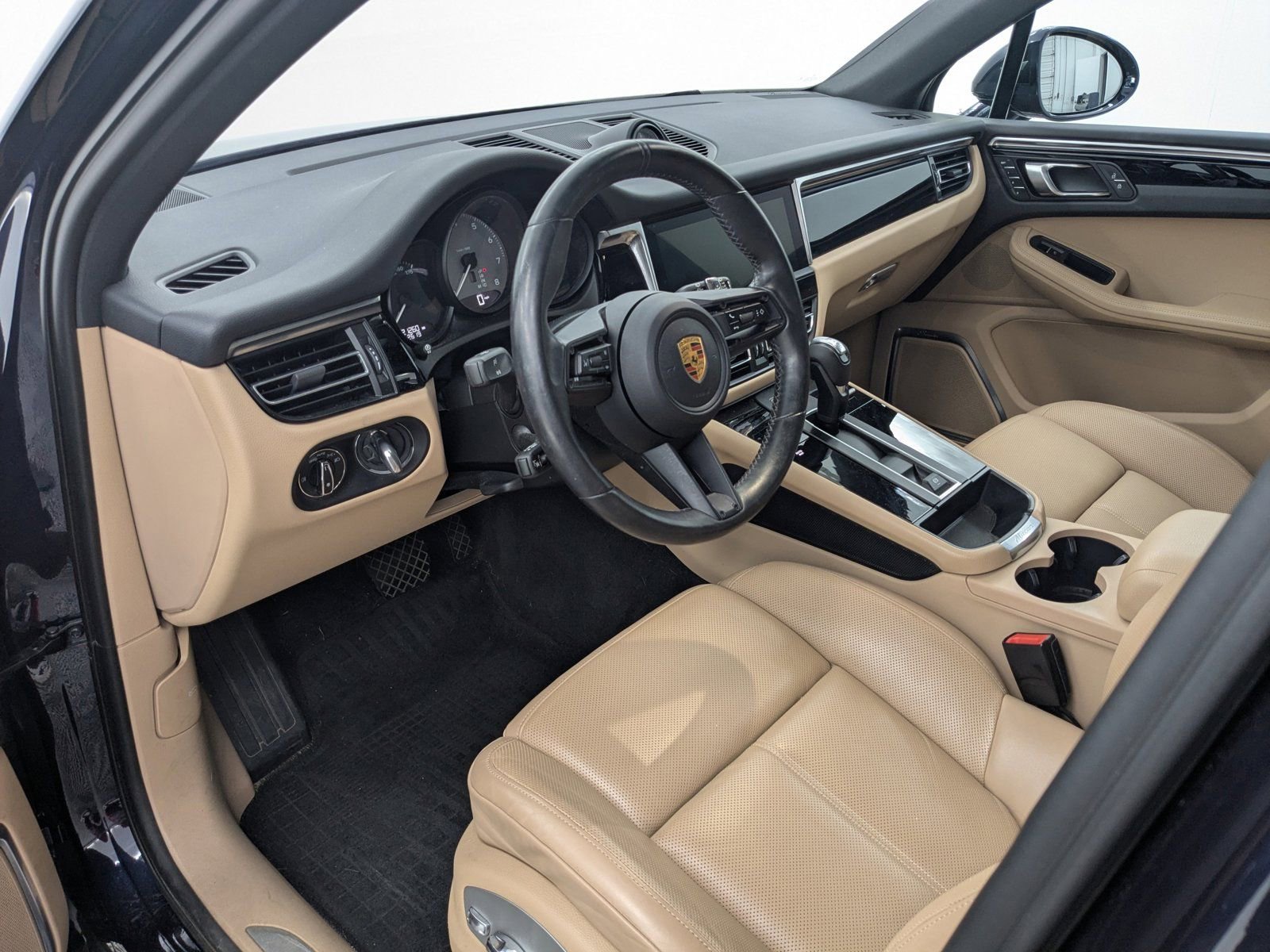 2023 Porsche Macan S photo 4