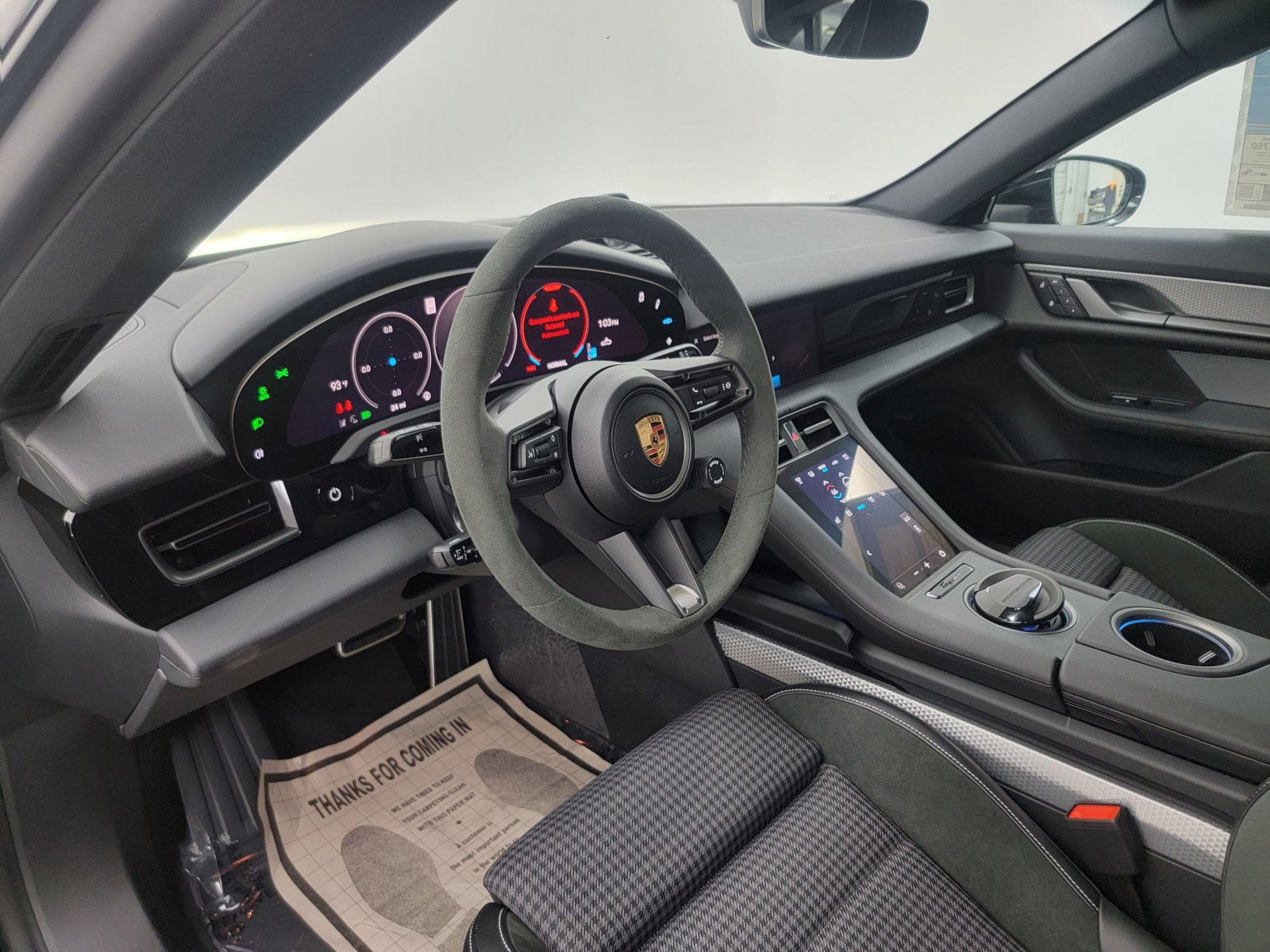 2025 Porsche Taycan 4 photo 4