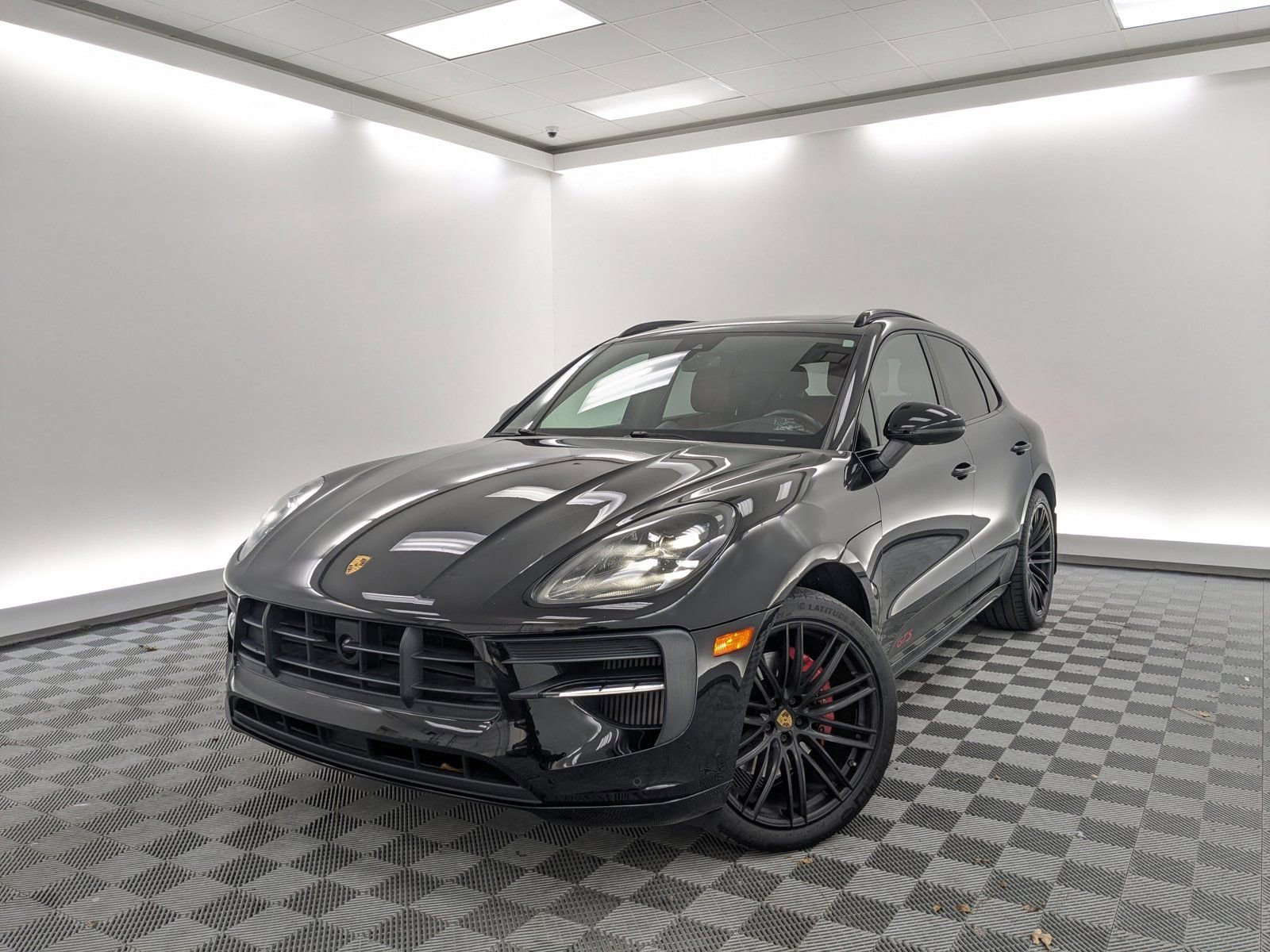 2020 Porsche Macan GTS's photo