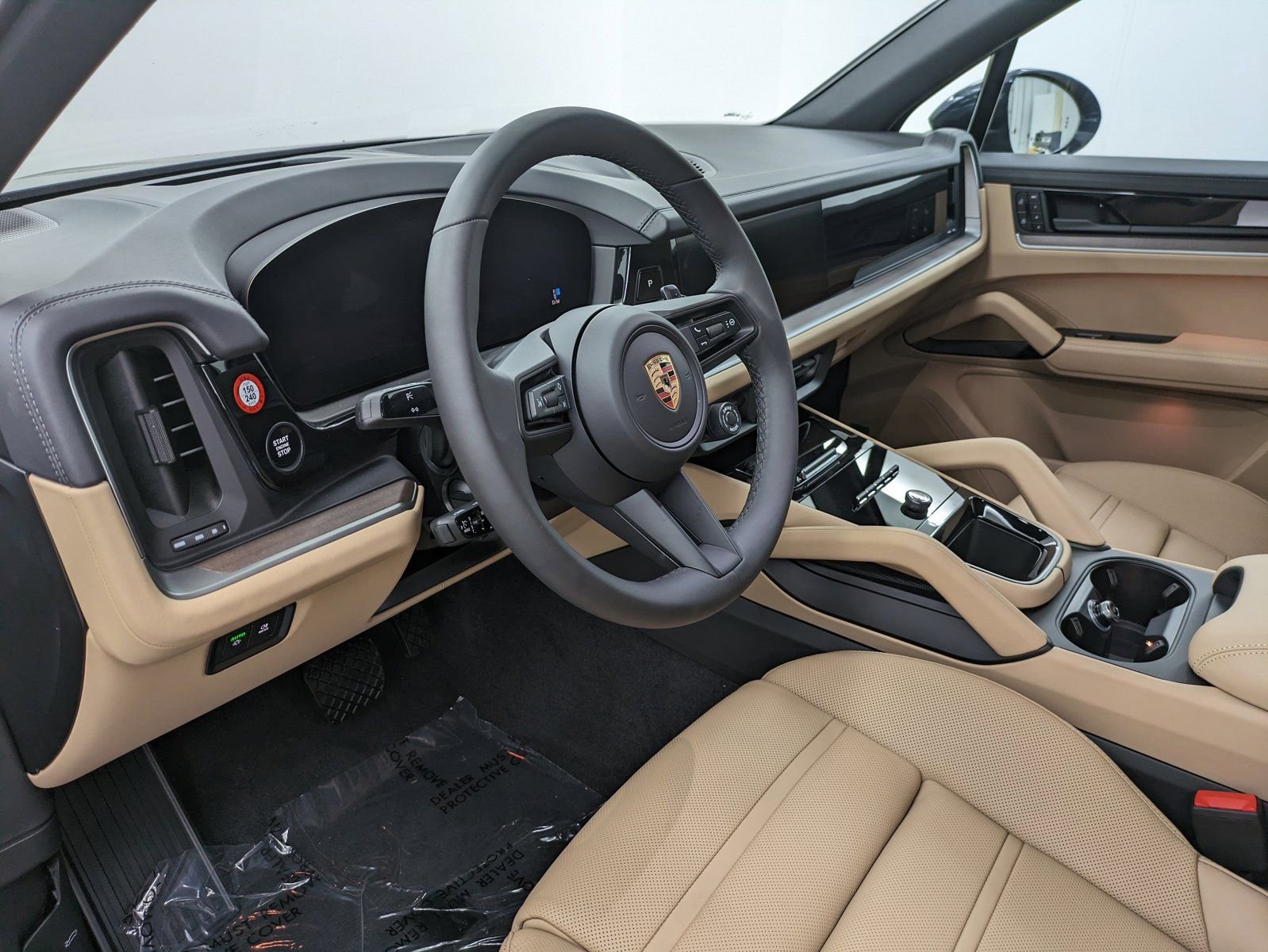 2026 Porsche Cayenne E-Hybrid photo 4