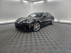 2026 Porsche Panamera 4dr Car