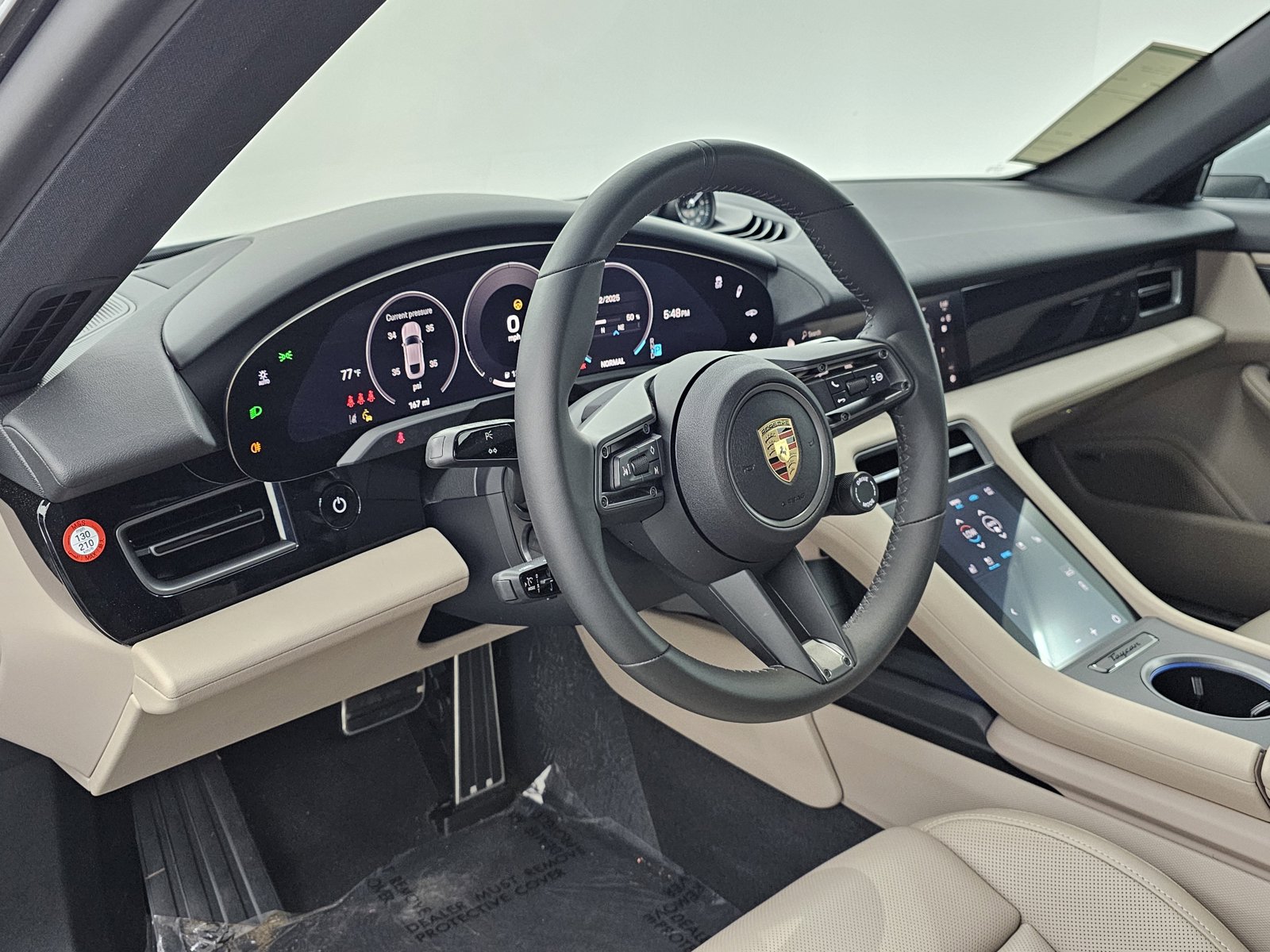 2025 Porsche Taycan photo 4