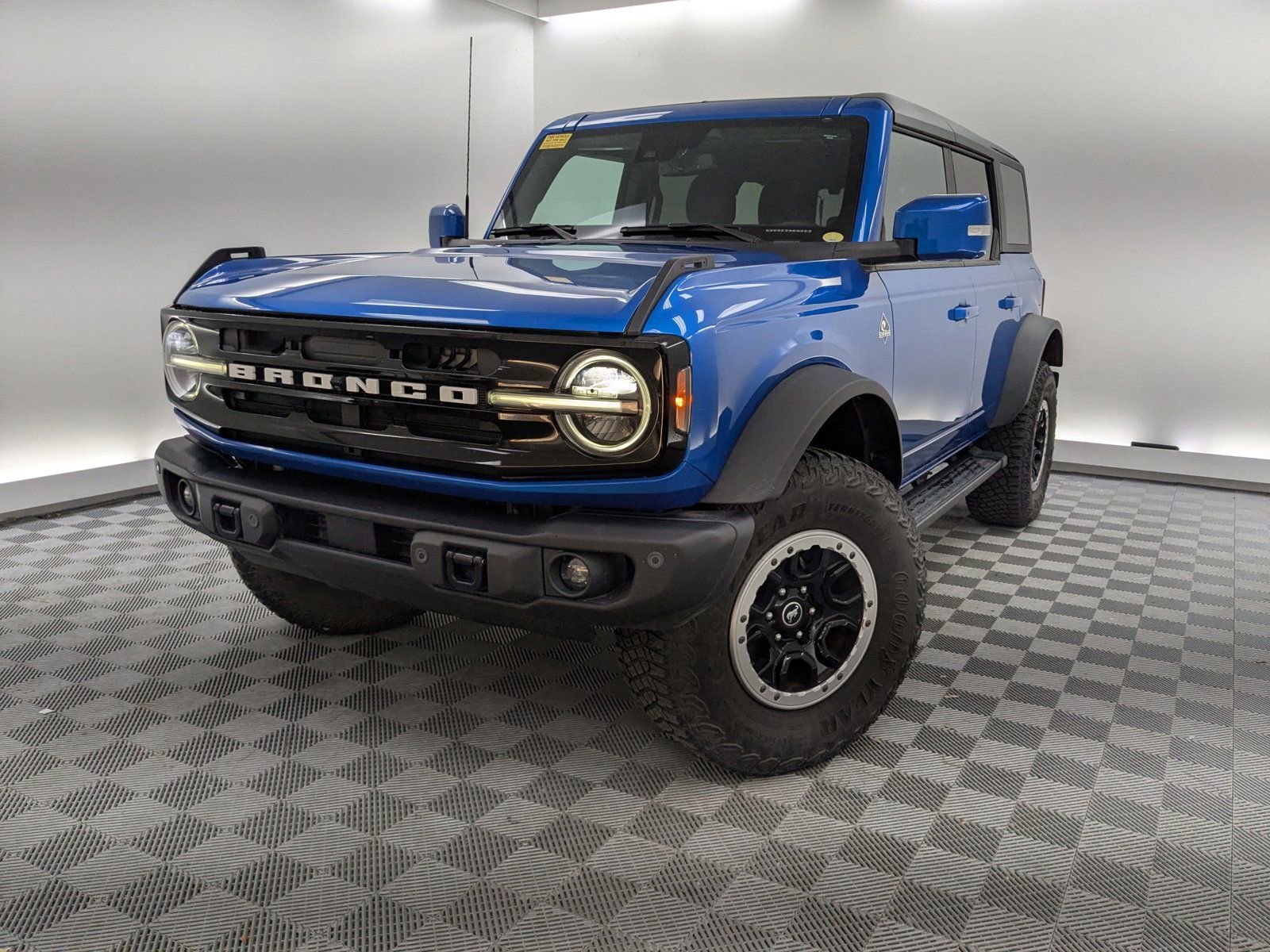 2022 Ford Bronco 4-Door Outer Banks