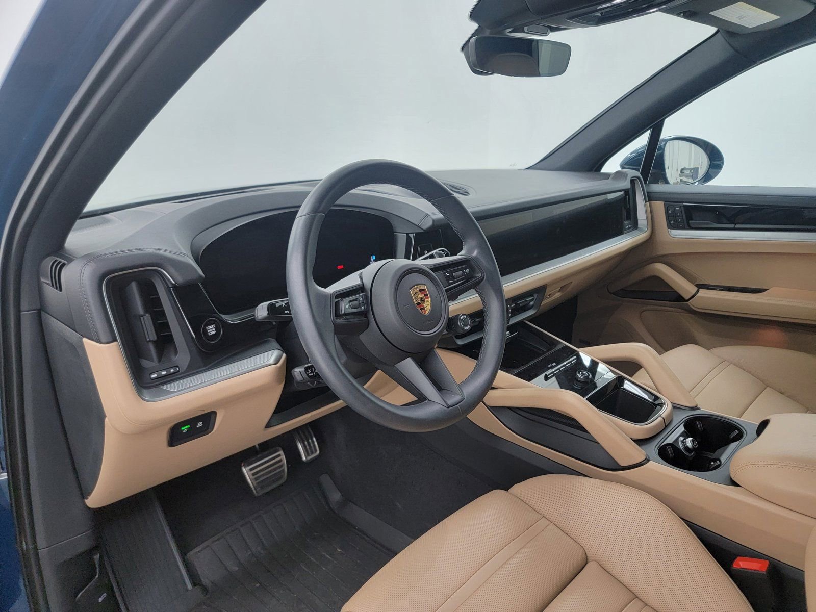 2024 Porsche Cayenne S photo 4