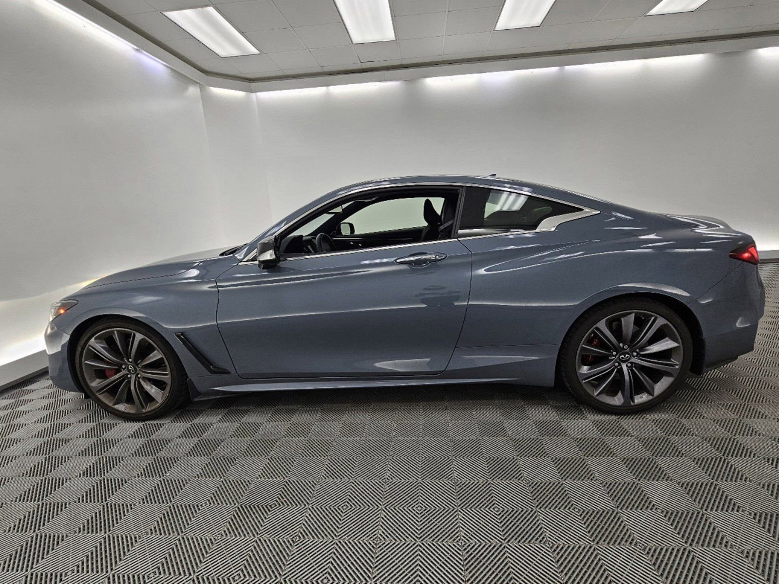 Used 2022 INFINITI Q60 Coupe RED SPORT with VIN JN1FV7LK8NM660517 for sale in Hardeeville, SC