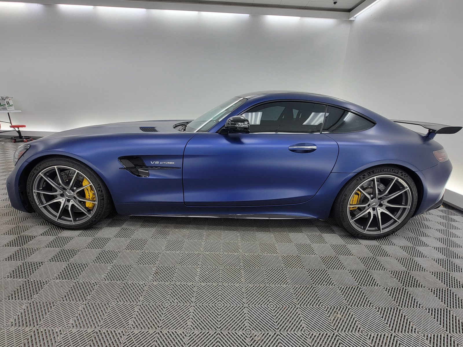 2020 Mercedes Benz AMG GT GT R photo 2