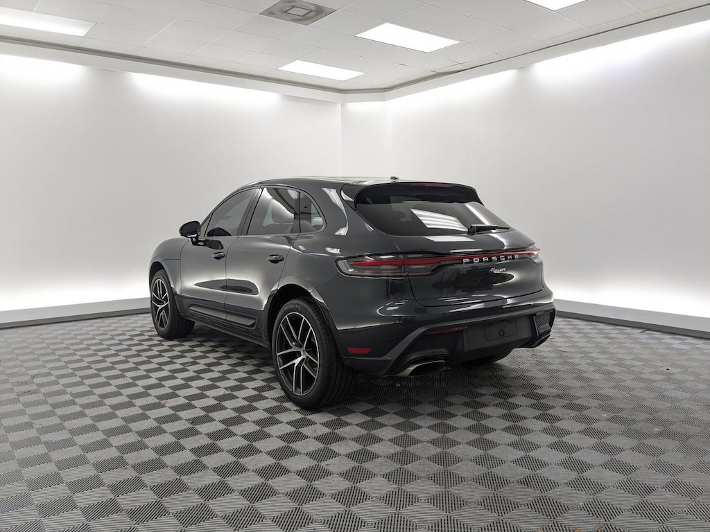 Used 2025 Porsche Macan T Sport Utility