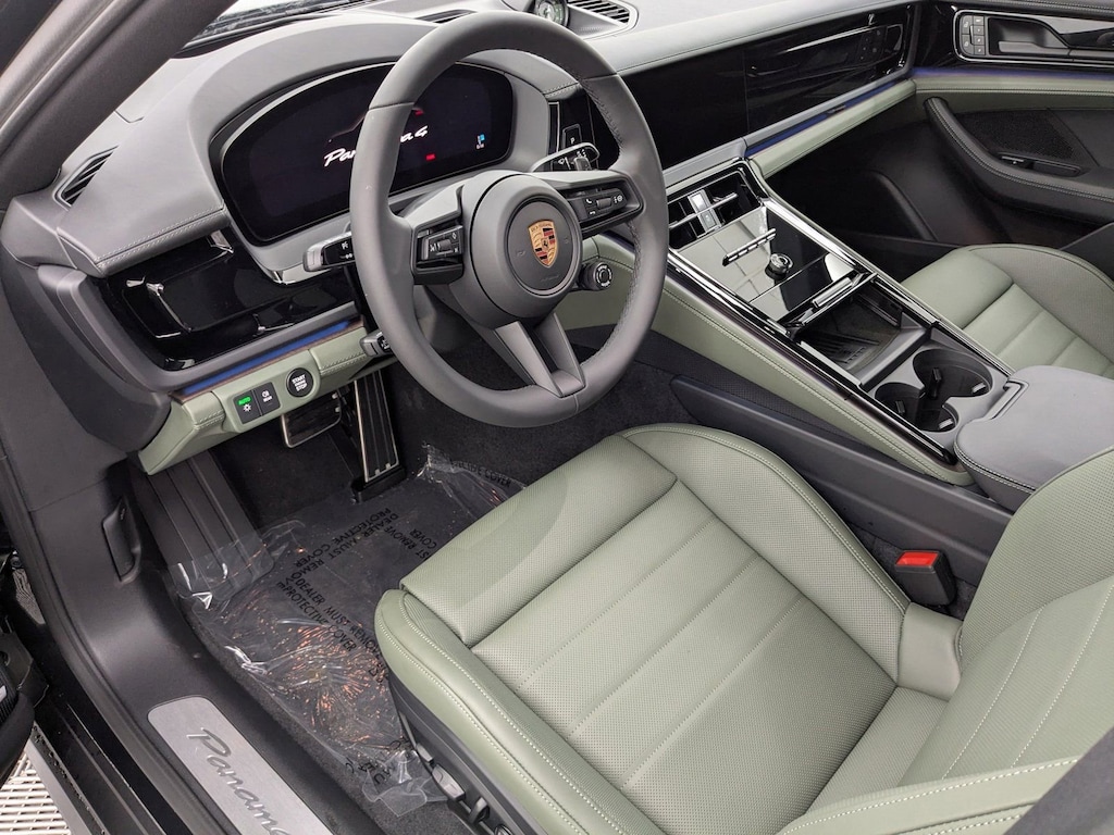 New 2026 Porsche Panamera 4 4dr Car