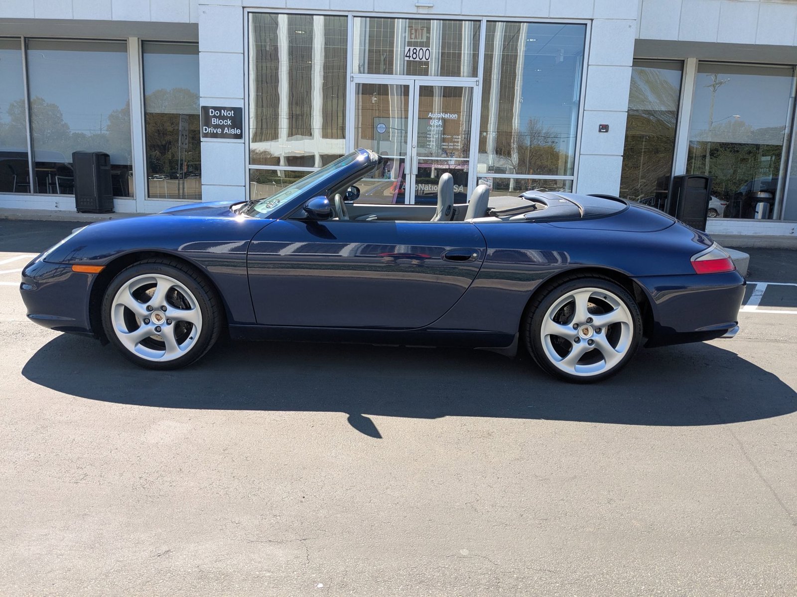 2003 Porsche 911 Cabriolet photo 2