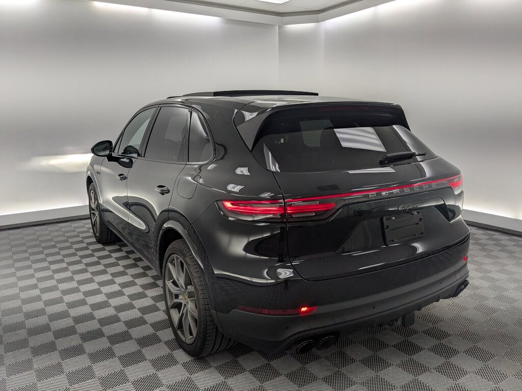 Certified 2023 Porsche Cayenne E-Hybrid Sport Utility