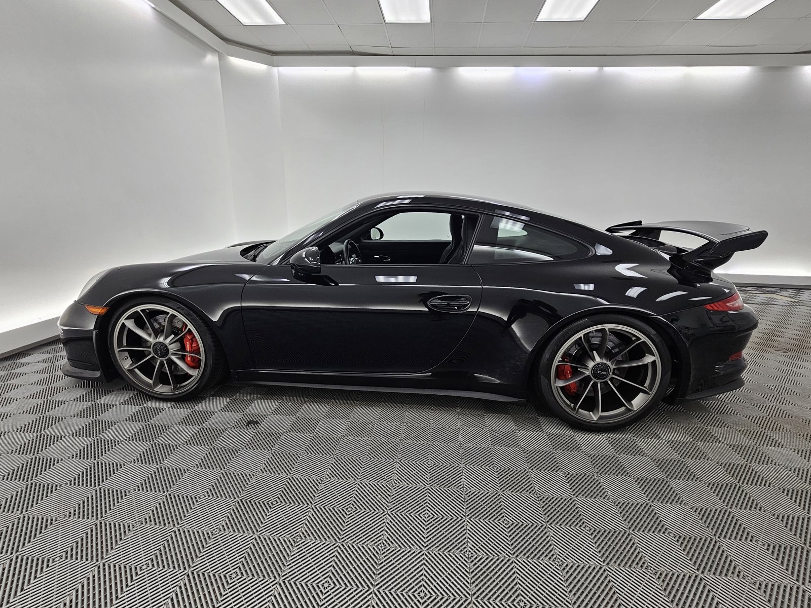 Used 2014 Porsche 911 GT3 with VIN WP0AC2A94ES183225 for sale in Hardeeville, SC