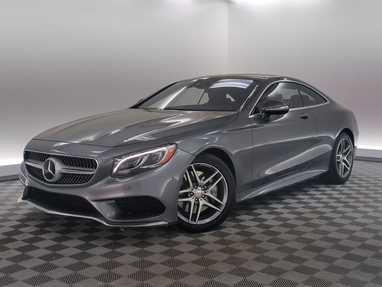 2016 Mercedes-Benz S-Class S550 4MATIC Coupe's photo