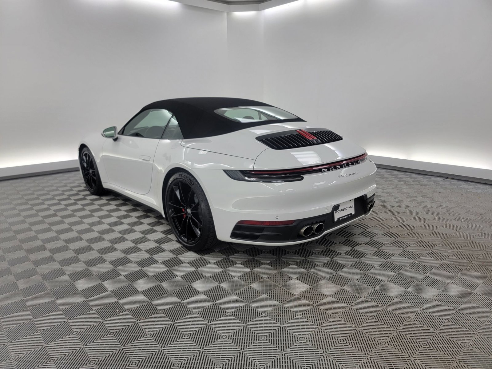 2020 Porsche 911 S photo 3