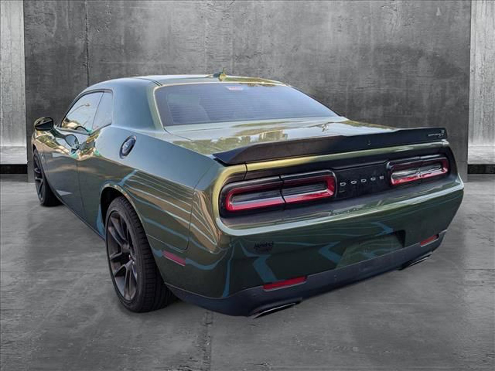 2021 Dodge Challenger R/T Scat Pack photo 3