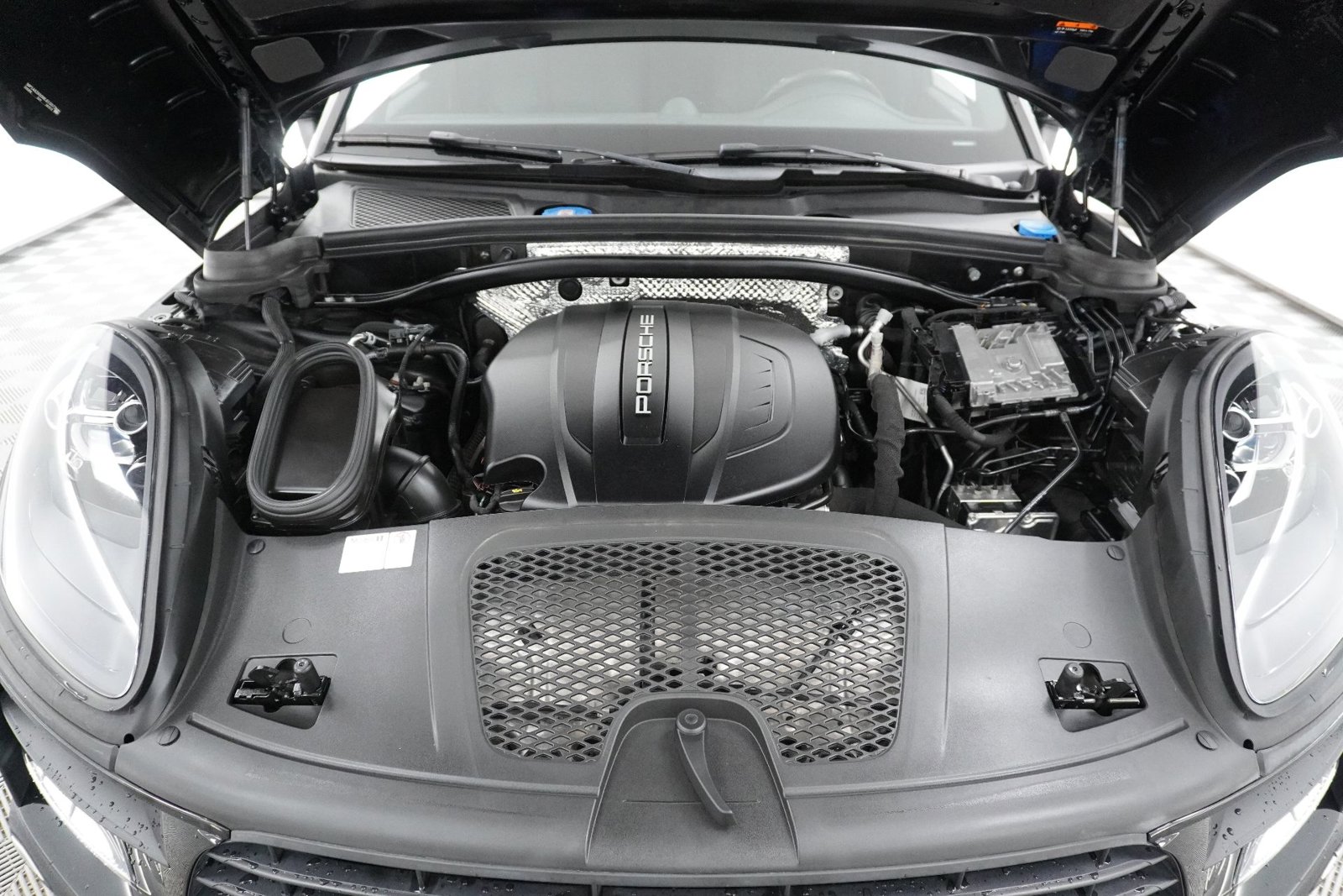2021 Porsche Macan Base - Photo 12